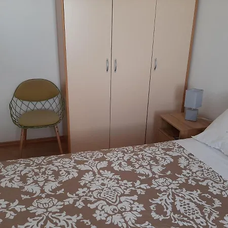 Ruzmarin Lägenhet